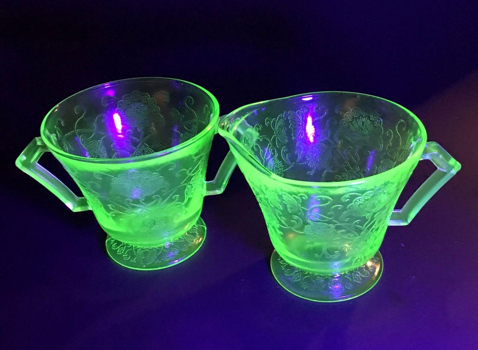 Hazel Atlas Vintage Uranium Poppy Florentine Green Depression Sugar Bowl and Creamer